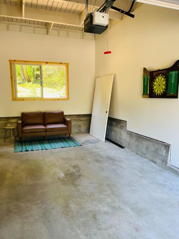 590 Marilyn Way, Arnold, CA 95223