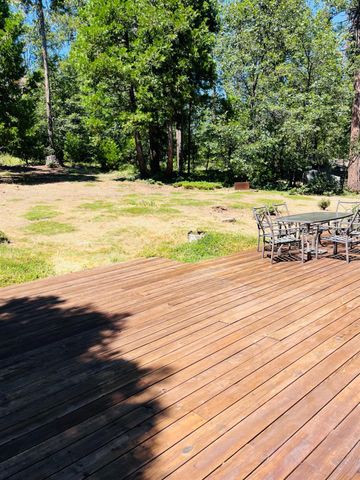 590 Marilyn Way, Arnold, CA 95223