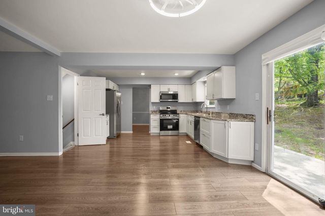 10 IRON BOLT CT, Catonsville, MD 21228