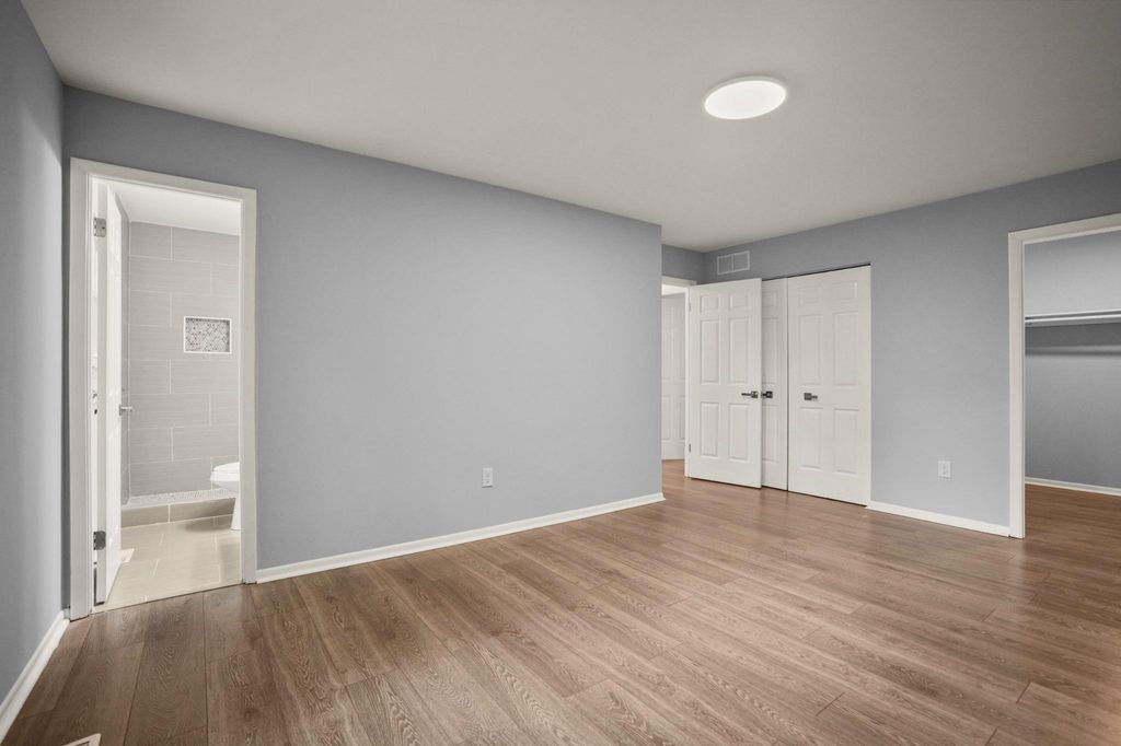 Image 27 of property listing at 10 IRON BOLT CT, Catonsville, MD 21228