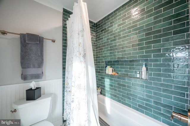 106 E OXFORD AVE E, Alexandria, VA 22301