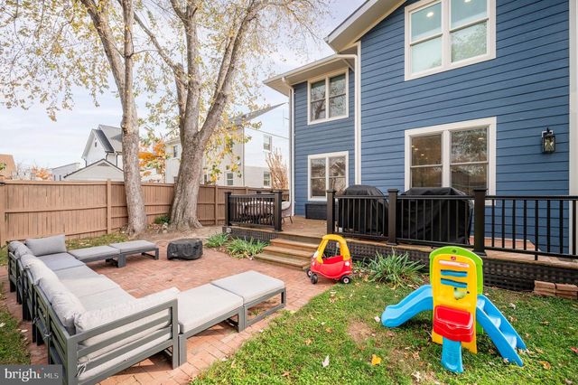 106 E OXFORD AVE E, Alexandria, VA 22301