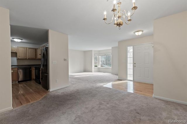 1513 Anne Drive, Royal Oak, MI 48067