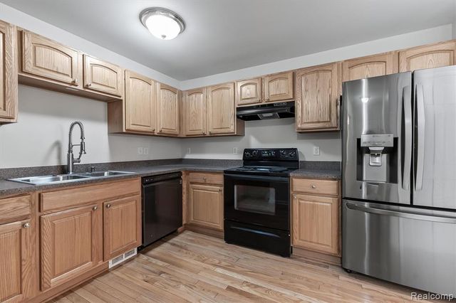 1513 Anne Drive, Royal Oak, MI 48067