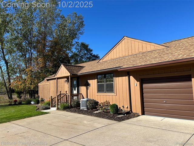 12324 Nantucket Drive 1, Green Oak Township, MI 48178