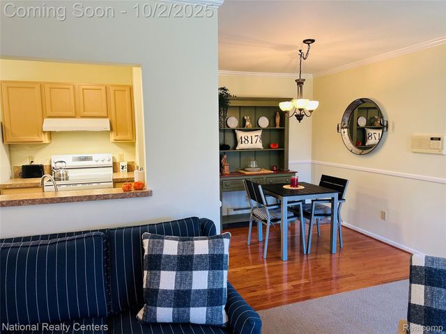 12324 Nantucket Drive 1, Green Oak Township, MI 48178