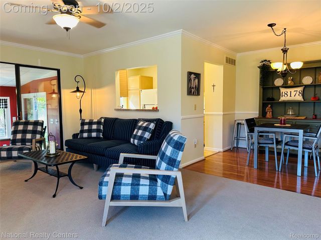 12324 Nantucket Drive 1, Green Oak Township, MI 48178