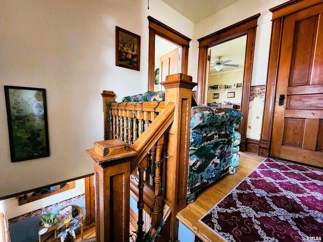 122 W SOUTH Street, Geneseo, IL 61254