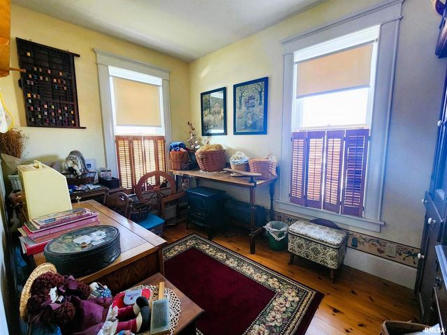 122 W SOUTH Street, Geneseo, IL 61254