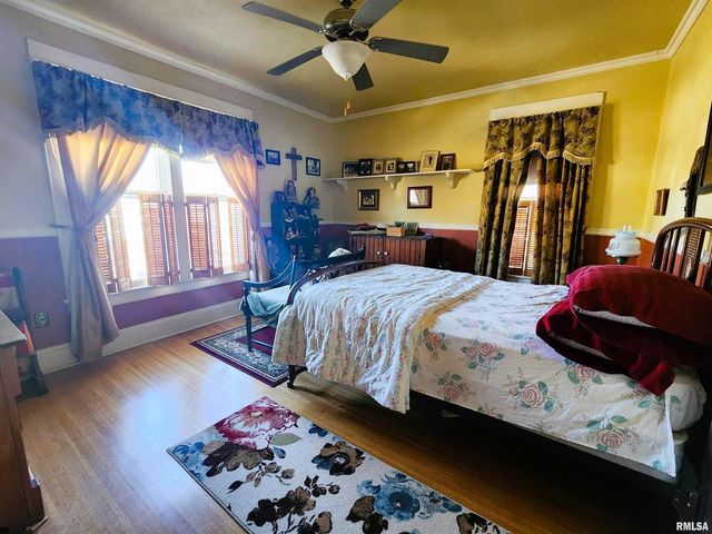 122 W SOUTH Street, Geneseo, IL 61254