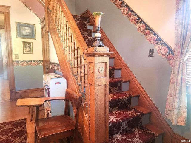 122 W SOUTH Street, Geneseo, IL 61254