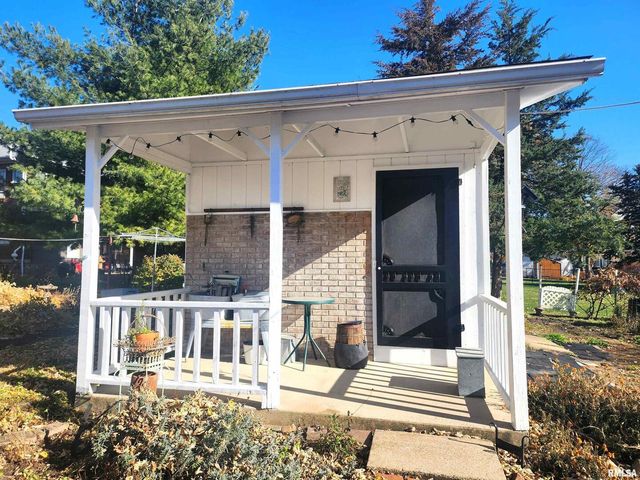 122 W SOUTH Street, Geneseo, IL 61254