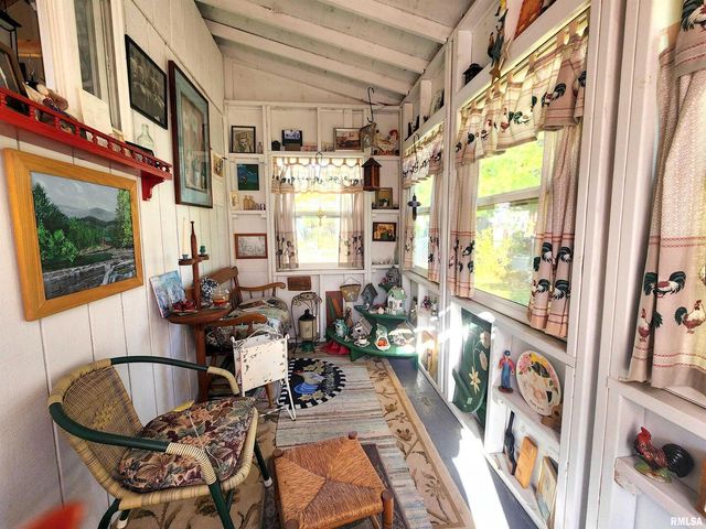 122 W SOUTH Street, Geneseo, IL 61254