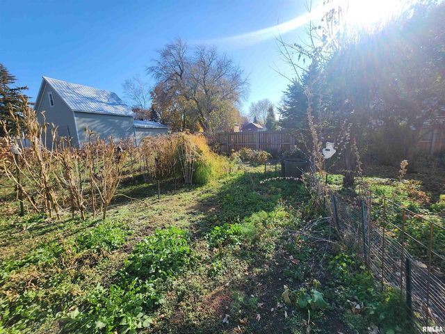 122 W SOUTH Street, Geneseo, IL 61254