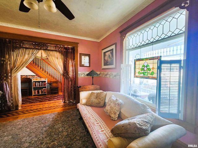 122 W SOUTH Street, Geneseo, IL 61254