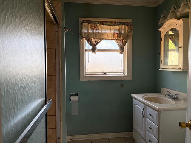 2555 E Miner Ave, Stockton, CA 95205