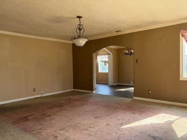 2555 E Miner Ave, Stockton, CA 95205