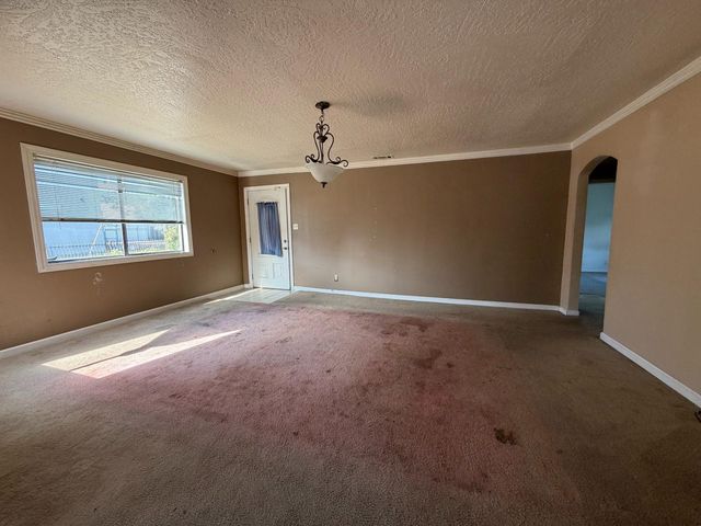 2555 E Miner Ave, Stockton, CA 95205