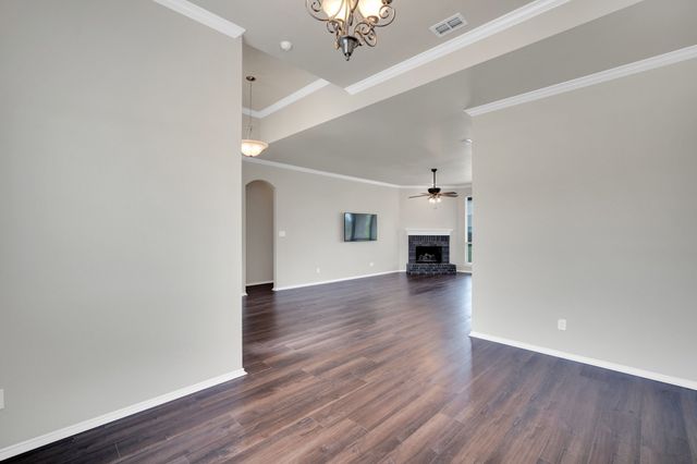 100 Windsor Circle, Waxahachie, TX 75165