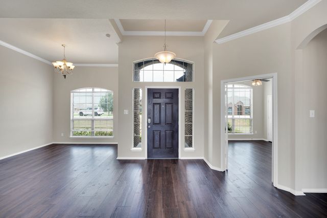 100 Windsor Circle, Waxahachie, TX 75165