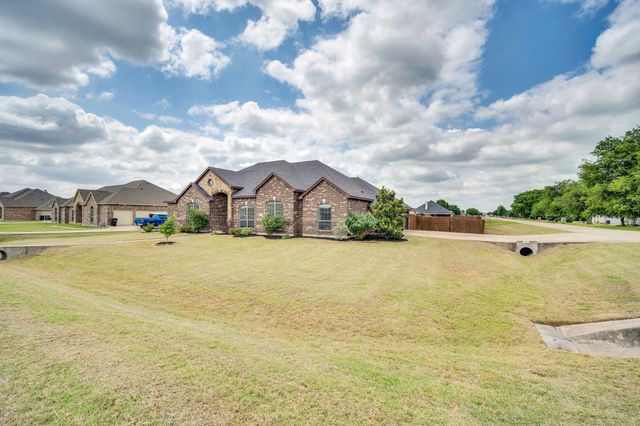 100 Windsor Circle, Waxahachie, TX 75165