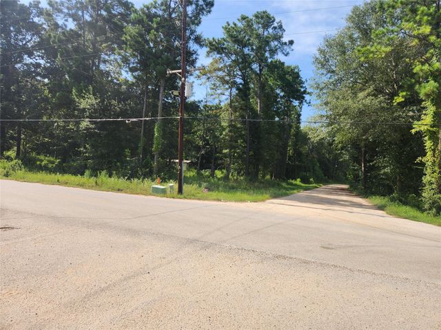 19094 Norfolk, New Caney, TX 77357