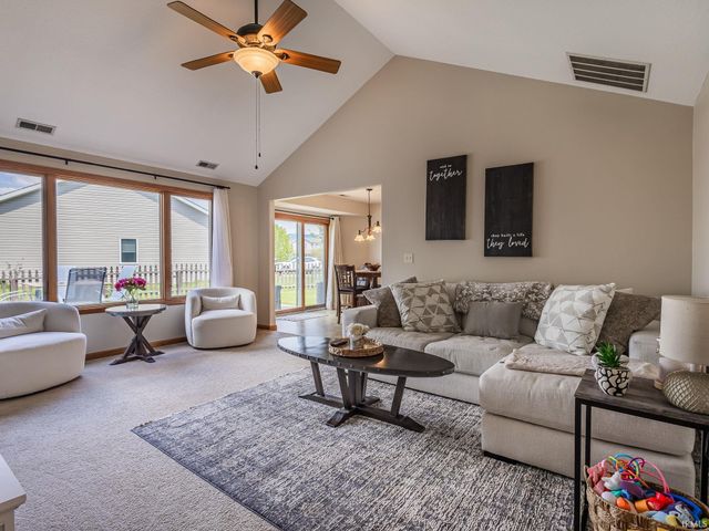 2806 Rivulet Run, Fort Wayne, IN 46818