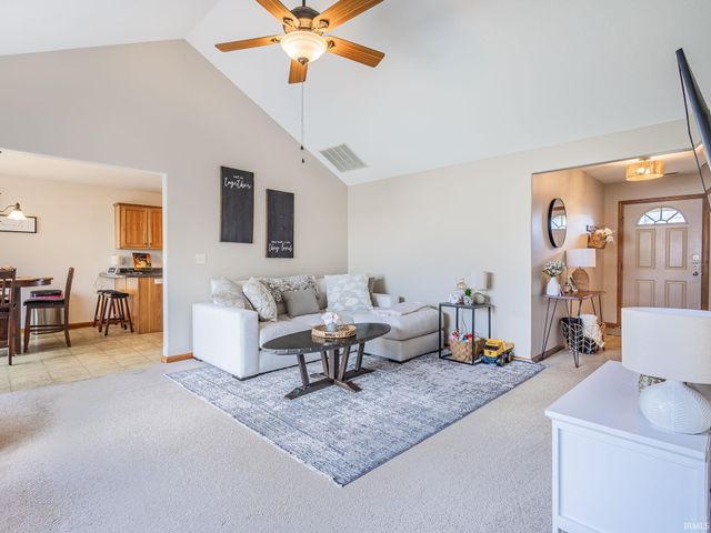 2806 Rivulet Run, Fort Wayne, IN 46818