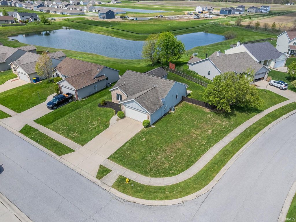 2806 Rivulet Run, Fort Wayne, IN 46818