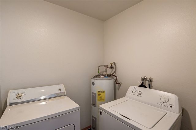 2777 Aarondavid Drive, Las Vegas, NV 89121