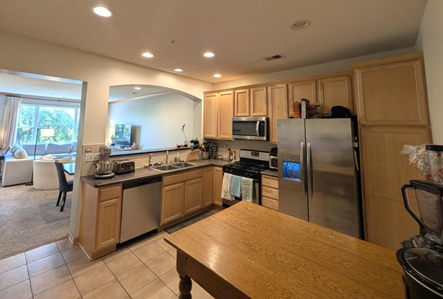 8391 Townsend Drive, Eden Prairie, MN 55344