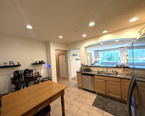 8391 Townsend Drive, Eden Prairie, MN 55344