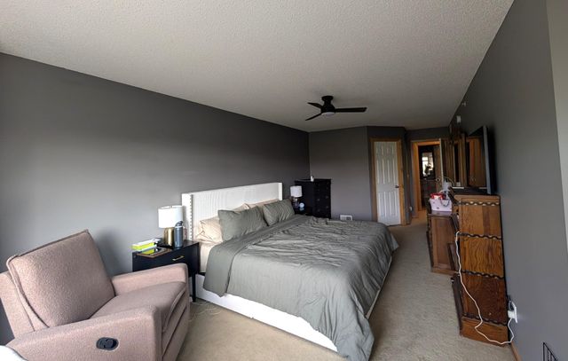 8391 Townsend Drive, Eden Prairie, MN 55344