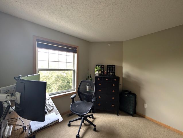 8391 Townsend Drive, Eden Prairie, MN 55344