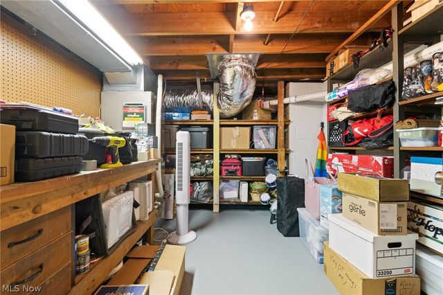 7033 Shaner Drive, Walton Hills, OH 44146