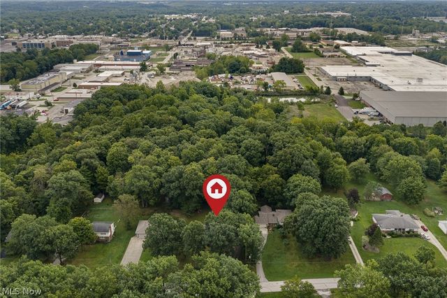 7033 Shaner Drive, Walton Hills, OH 44146