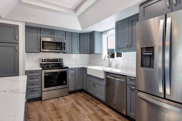 10 BROKEN LANCE Circle, Sedona, AZ 86351