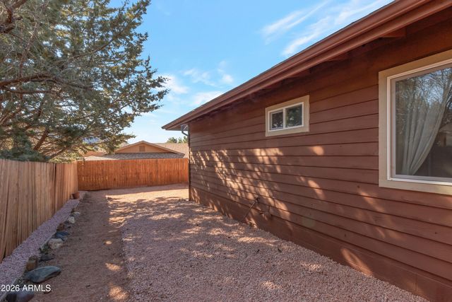10 BROKEN LANCE Circle, Sedona, AZ 86351