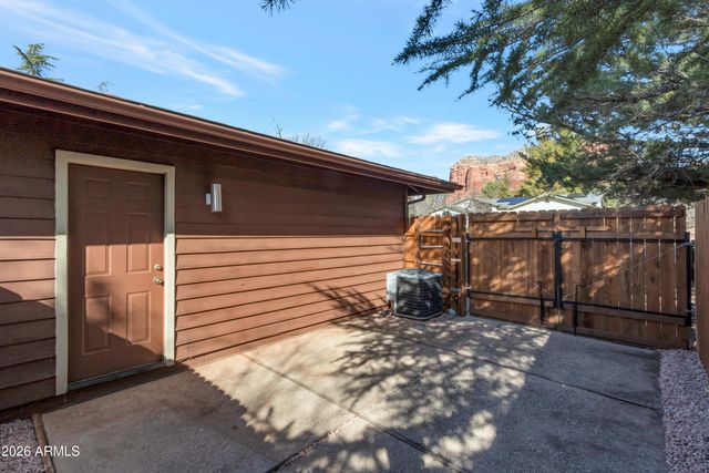 10 BROKEN LANCE Circle, Sedona, AZ 86351