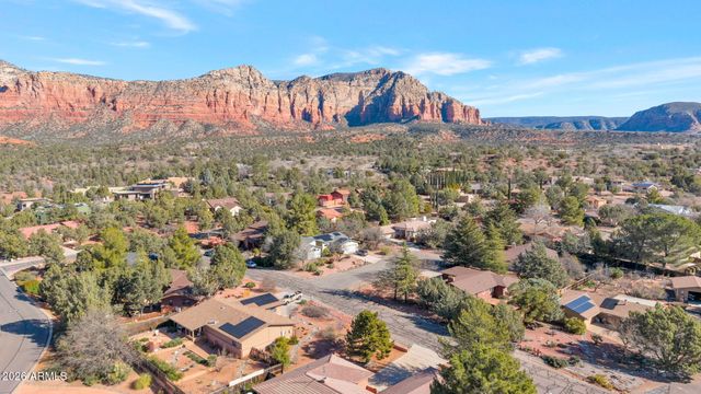 10 BROKEN LANCE Circle, Sedona, AZ 86351