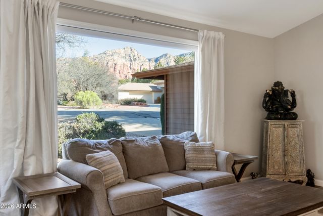 10 BROKEN LANCE Circle, Sedona, AZ 86351