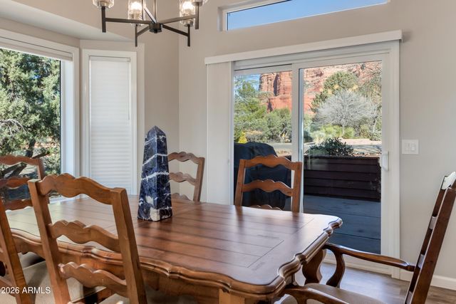 10 BROKEN LANCE Circle, Sedona, AZ 86351