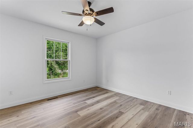 1133 Bell Mountain Drive, Farmington, MO 63640