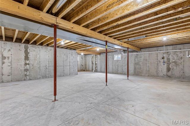 1133 Bell Mountain Drive, Farmington, MO 63640