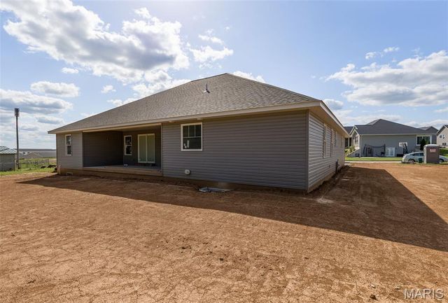 1133 Bell Mountain Drive, Farmington, MO 63640