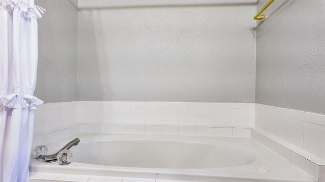 8212 NW 83rd Street, Oklahoma City, OK 73132