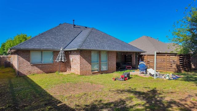 8212 NW 83rd Street, Oklahoma City, OK 73132