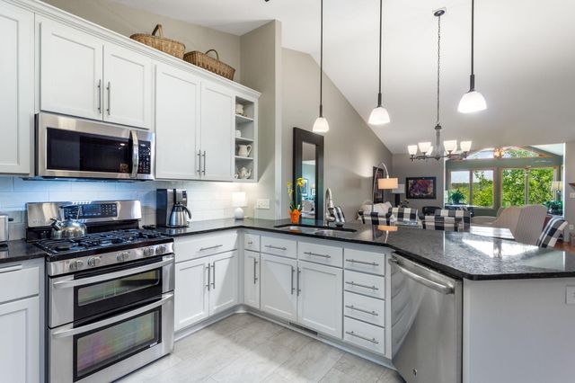 2633 Golf View Drive, River Falls, WI 54022