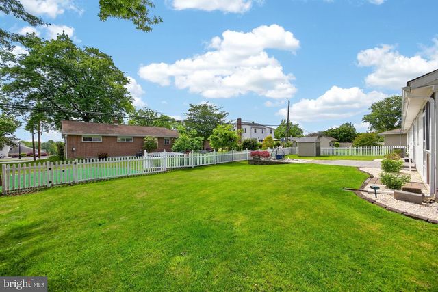 318 NORTHVIEW AVE, Telford, PA 18969