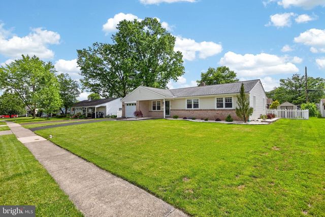 318 NORTHVIEW AVE, Telford, PA 18969